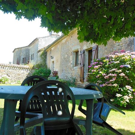 Hauts De Sentelines Sejour Authentique En Pleine Nature Gavaudun Exterior foto
