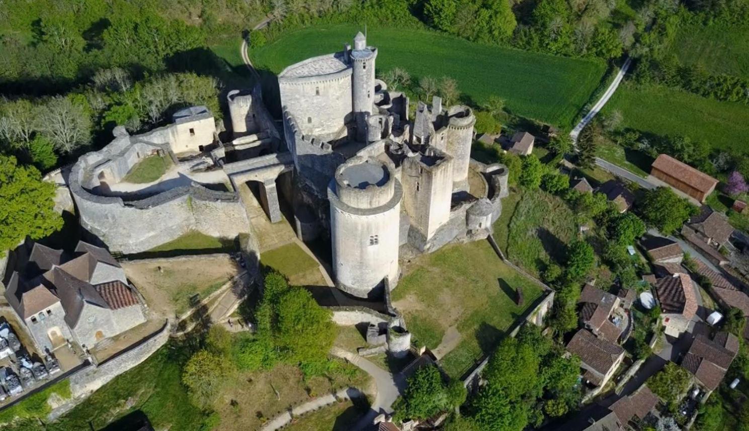 Hauts De Sentelines Sejour Authentique En Pleine Nature Gavaudun Exterior foto